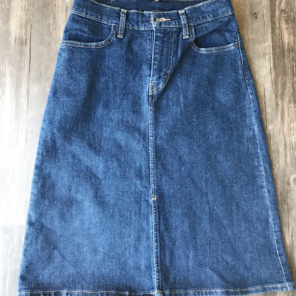 Levi’s Strauss - Picture 2 of 4